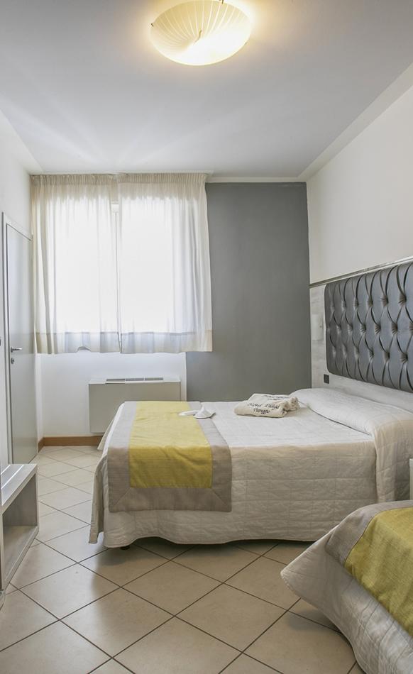 hotelplayaviareggio en rooms-and-prices 015